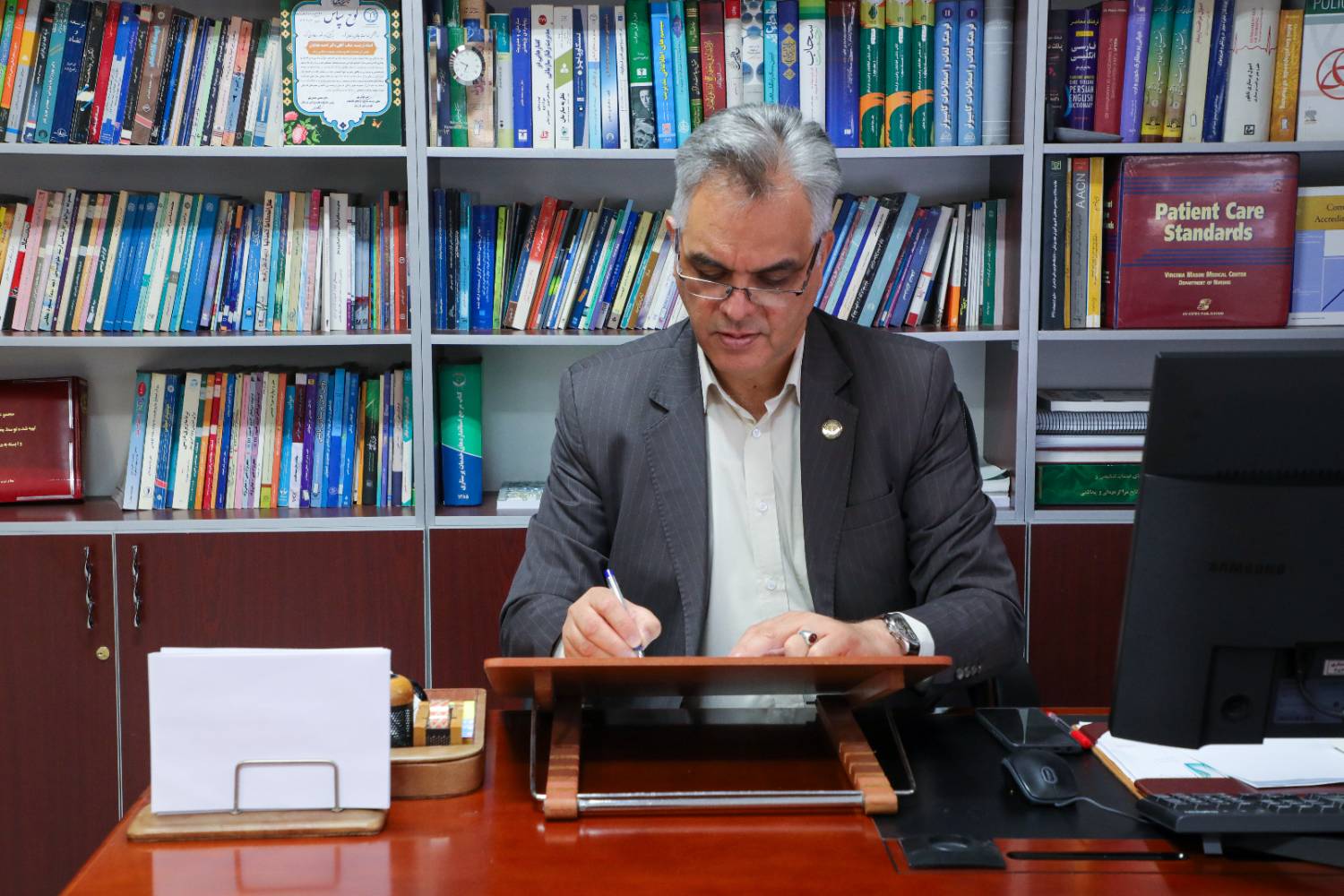 پیام تسلیت رئیس کل سازمان نظام پرستاری به جامعه بهداشت کشور_68f271c2e3e92.jpeg